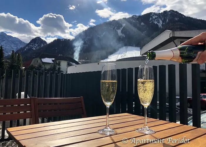 Mojca - Peridot In The Center With Private Indoor Parking * Kranjska Gora