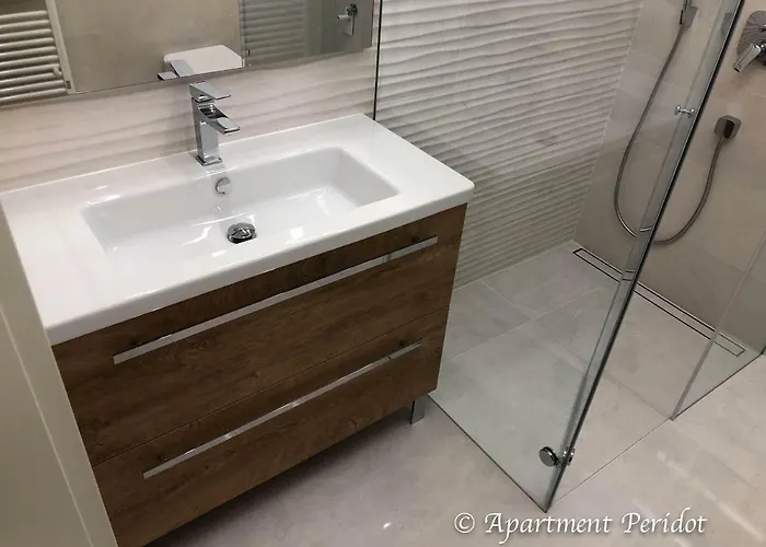 Mojca - Peridot In The Center With Private Indoor Parking * Kranjska Gora