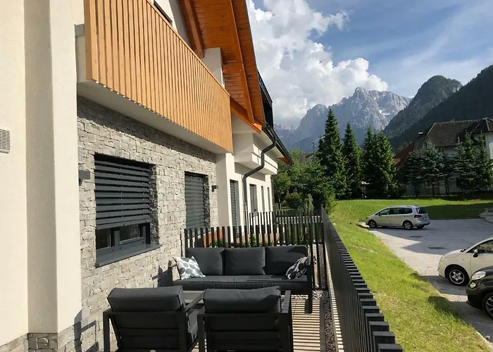 Mojca - Peridot In The Center With Private Indoor Parking Apartmán